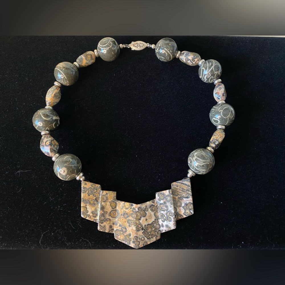 1950s Natural Tortilla Jasper Stone Collar Necklace